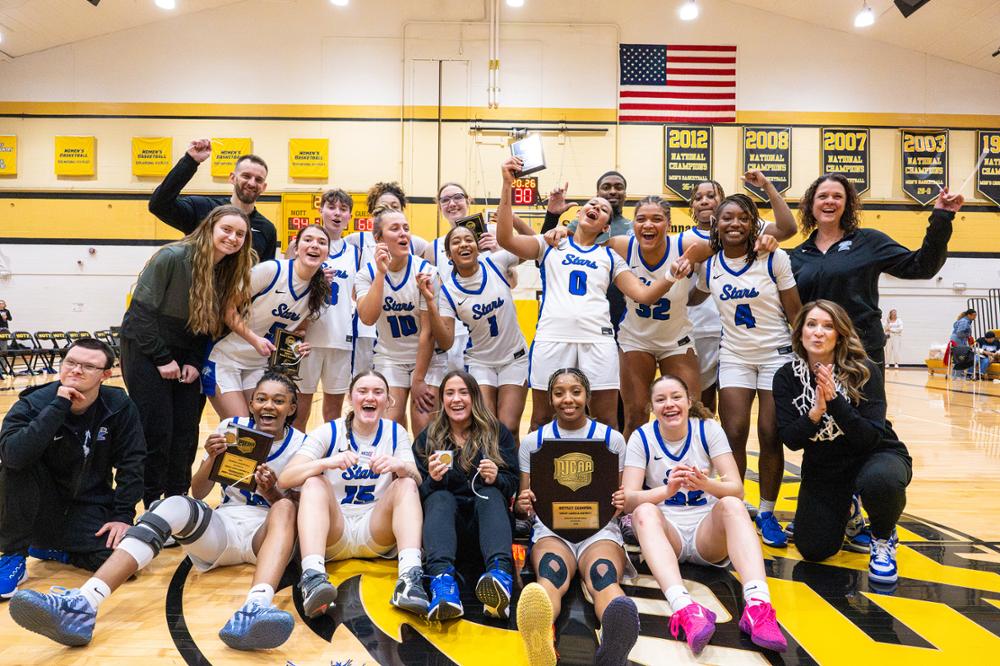 Women's Basketball competes in nationals
