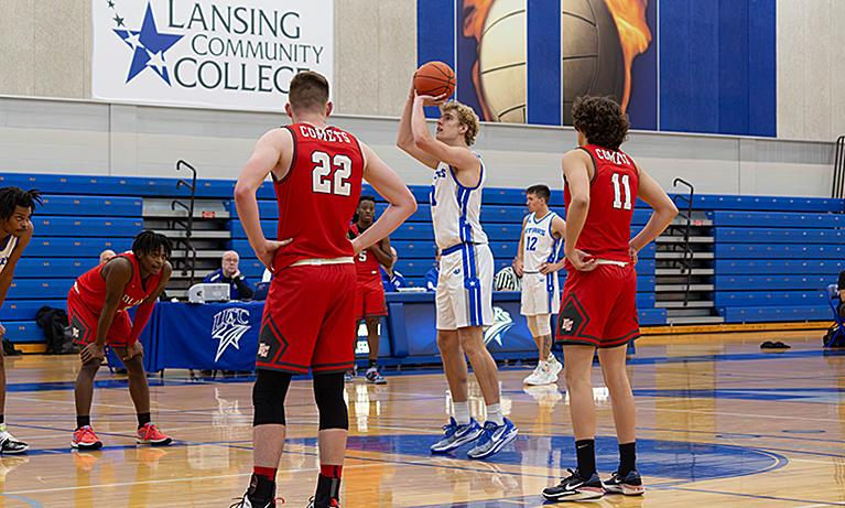 Men's Basketball beats Jackson